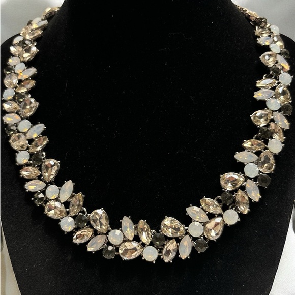 LOFT Silver Tone Crystal Rhinestone Collar Necklace 17” + 2” - Picture 2 of 7